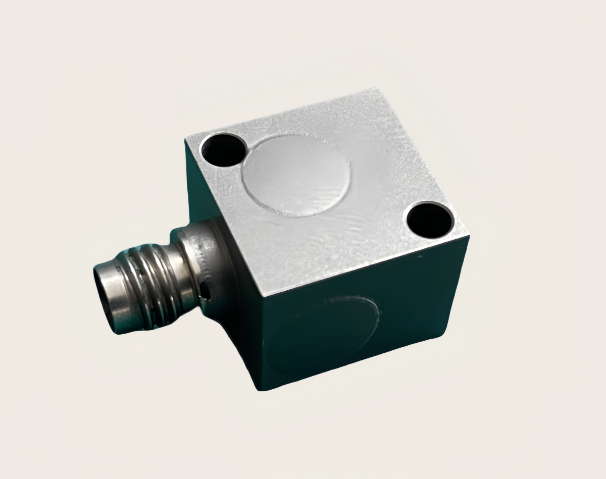 双重屏蔽三轴万向安装侧端输出故障诊断传感器